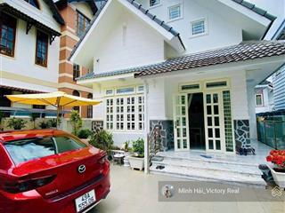Hàng hiếm khu vực giá chỉ 14 tỷ villa sân vườn, dt 200m2 (10m x 20m), đường cô giang, p9