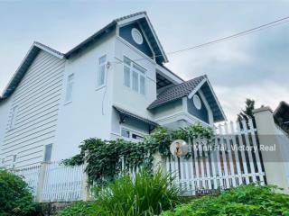 Bán villa/biệt thự đường ô tô lớn hoàng hoa thám,p10. dt 300m2 (10x30m) view thông xanh