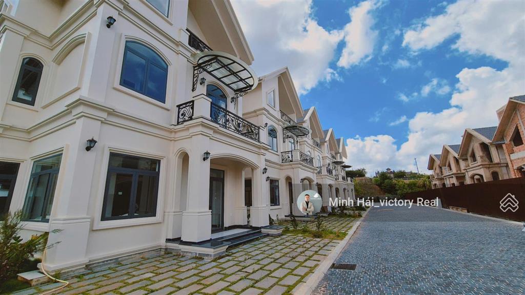 Bán villa sang trọng 212m² (10x21m) khu royall villa măng lin, p. 7 (phường langbiang) đà lạt