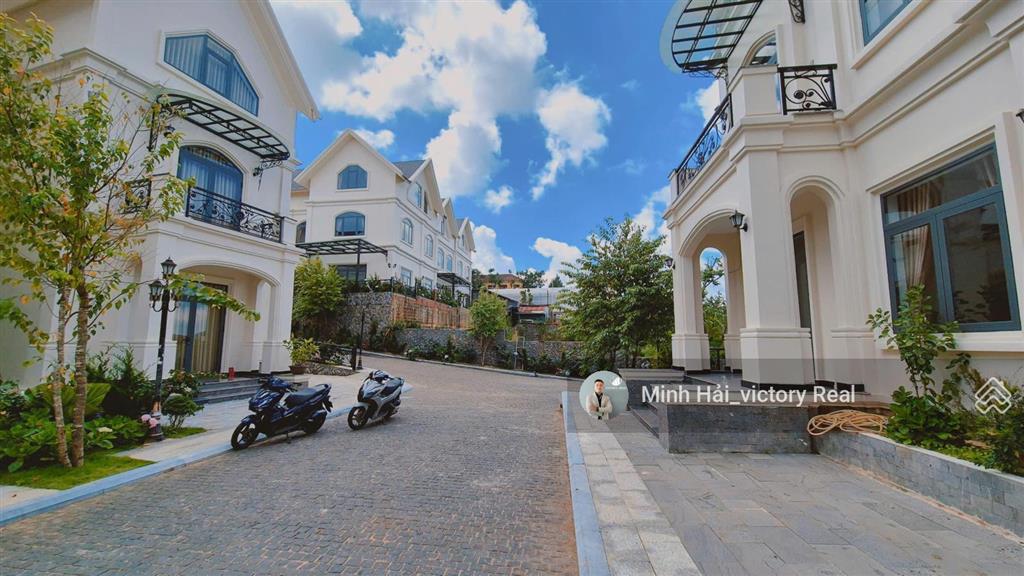 Bán villa sang trọng 212m² (10x21m) khu royall villa măng lin, p. 7 (phường langbiang) đà lạt