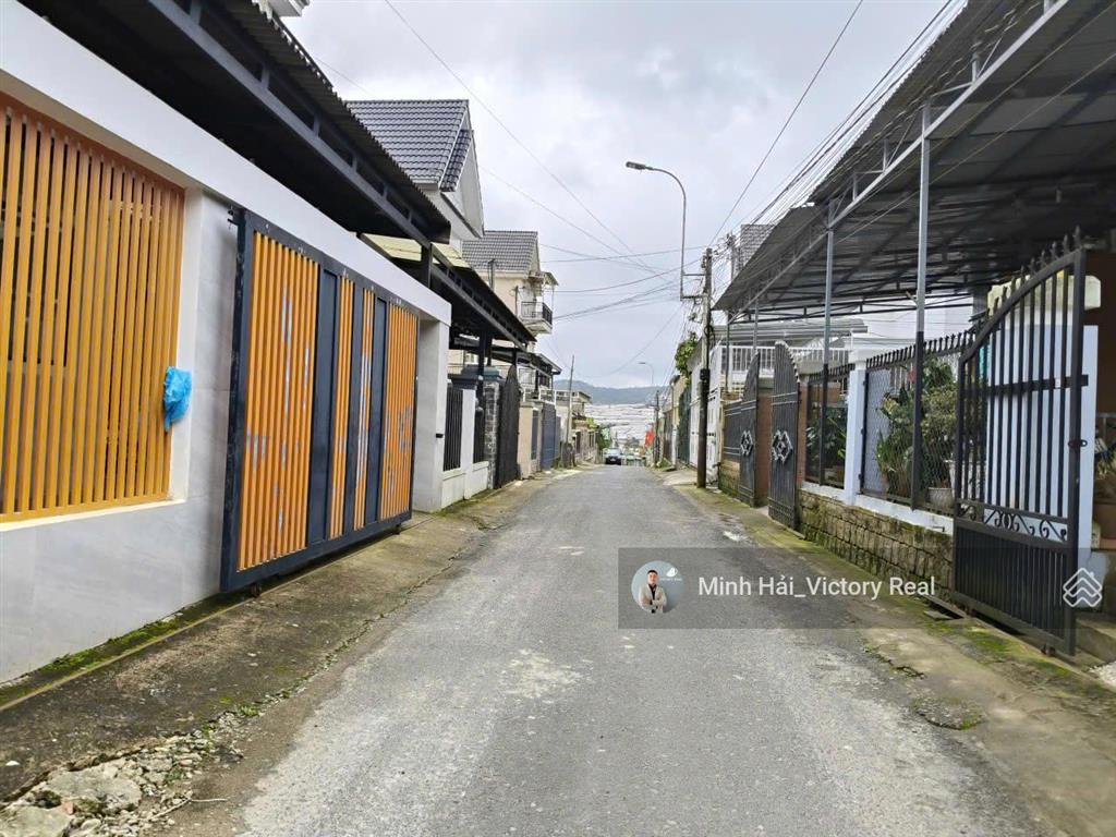 Bán đất gần hồ xuân hương đà lạt 415m² thổ cư 300m² tách được 2 lô giá chỉ 13.2 tỷ