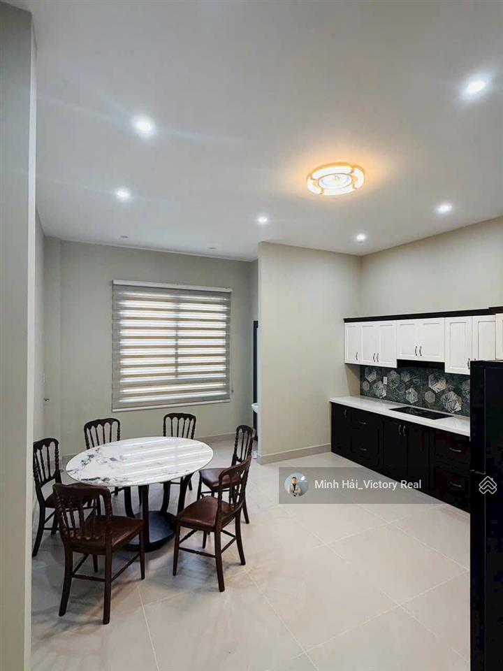 Bán nhà phố mặt tiền mạc đĩnh chi, p. 04, phường xuân hương đà lạt, sổ hồng riêng