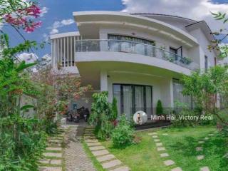 Bán villa mặt tiền sân vườn trung tâm đà lạt, ngang khủng 15m lô góc hiếm. giá tốt chỉ 16 tỷ