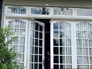 Bán nhà phố mặt tiền nam kỳ khởi nghĩa, p. 1, đà lạt 1 trệt 2 lầu, sổ riêng, giá chỉ 9 tỷ