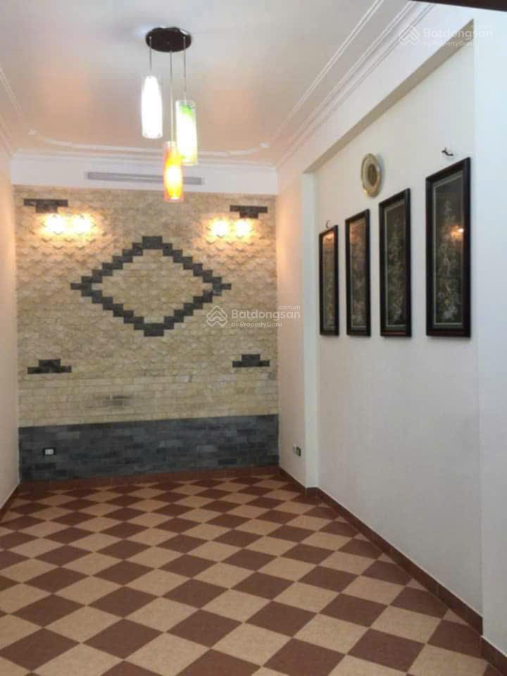 Nhà phố tăng thiết giáp cổ nhuế  đường 2 ô tô tránh nhau diện tích 121m2