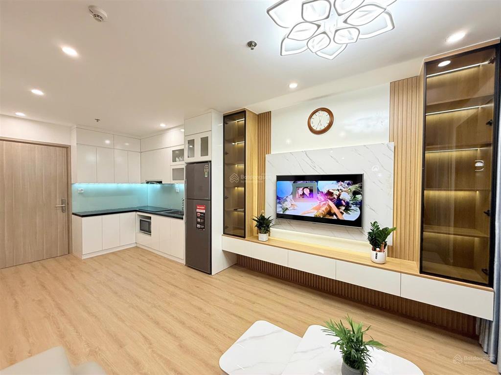 Căn hộ 2ngủ 2vs góc dt 63m2 full nội thất hướng đông nam tầng đẹp tại vinhomes ocan park gia lâm