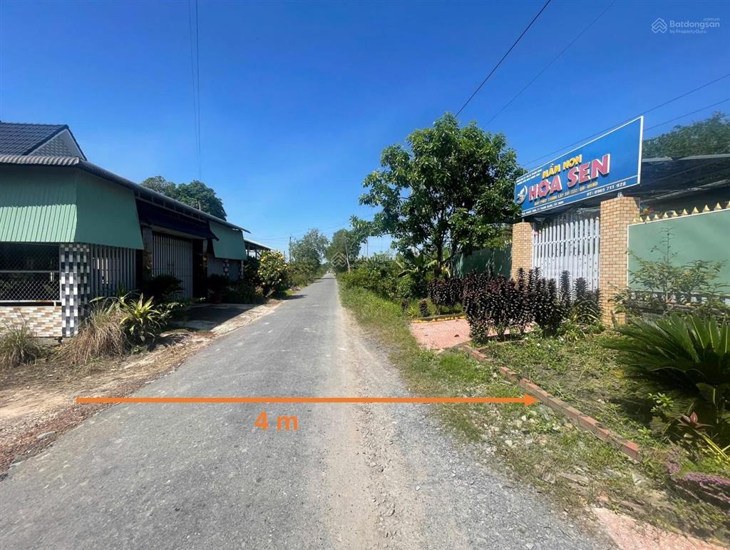 Bán nhà là trường mầm non, mt nhựa ngang 33m, chỉ 4ty9, trảng bàng tây ninh