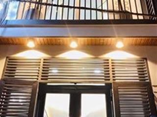 Chủ nhà kẹt tiền cần bán gấp nhà gần chợ phú lạc