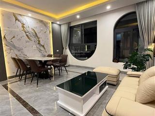 Nhà mới yên hoà  sát phố  ngõ rộng thẳng  vf3 đỗ cửa  mặt tiền khủng 4.95m  thiết kế đẳng cấp