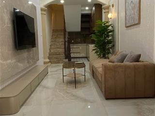 Hàng hiếm khó tìm bán nhà mới đẹp  trần quốc vượng xuân thuỷ ngõ nông 30m ra ô tô tránh