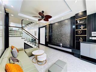 Quá đẹp  bán nhà cầu diễn, lô góc 36m2x6.6 tỷgần đh công nghiệp ngõ ba gác đua50m ôtô tránh