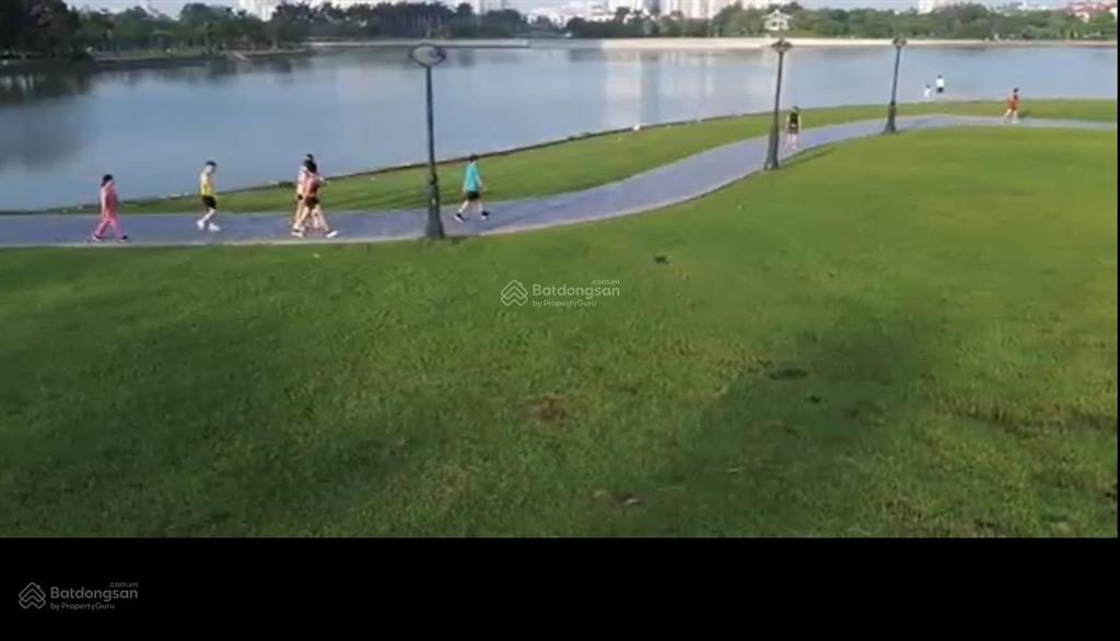 Bán căn hộ chung cư kđt tp giao lưu, căn góc 3 thoáng  cạnh cv hồ điều hòa  full nội thất