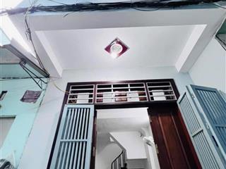 Bán gấp nhà khu vực đống đa siêu hiếm, ngõ ô tô tránh, gần trường đh giao thông vt. giá nhỉnh 5tỷ