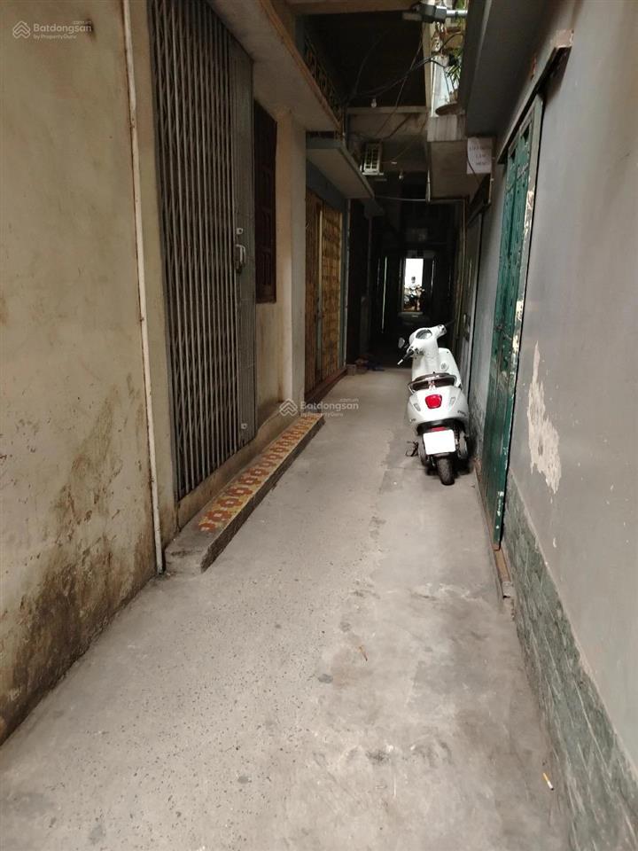 Bán đất chủ mới về tự xây dt vàng trong khu yên hoà cầu giấy. s50m2 nhà 2 tầng cũ giá nhỉnh 11tỷ