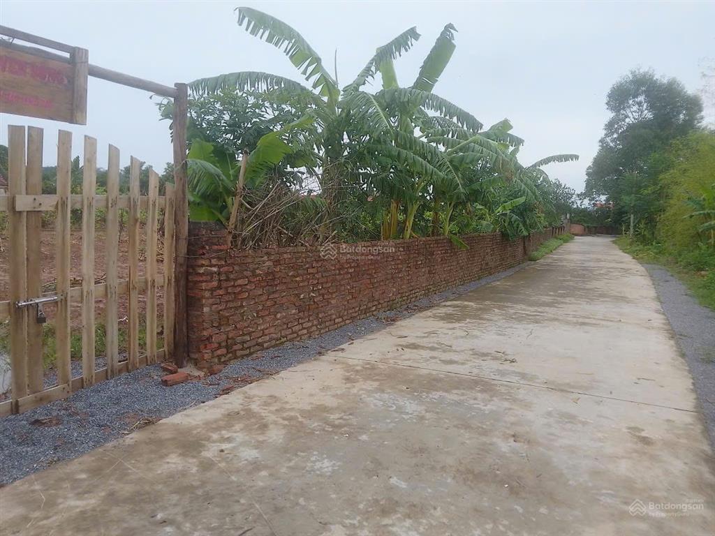 Bán lô đất đẹp phượng sơn chũ bg view sông gần khu sinh thái 750m2 giá 4triệu/1m2