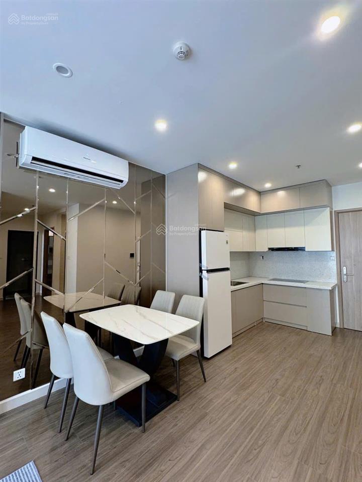 Chính chủ bán ch 1pn + 43m2 full đồ 2.78 tỷ vinhomes smart city