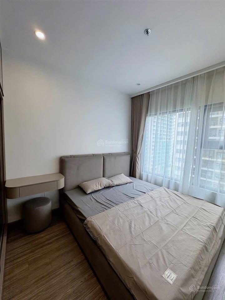 Chính chủ bán ch 1pn + 43m2 full đồ 2.78 tỷ vinhomes smart city