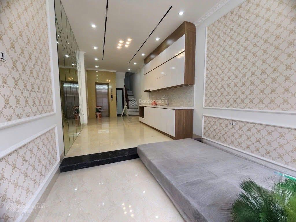Tài chính 7 tỷ thang máy, lựa chọn gần nguyễn đức cảnh 39m 7 tỷ