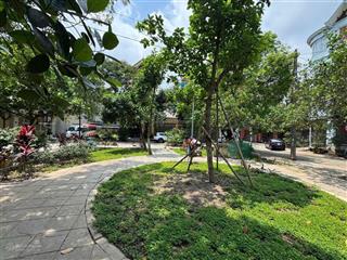 Bán nhà 3 tầng view vườn hoa bồ sơn  võ cường tp bắc ninh. diện tích 81m2, mt 6m