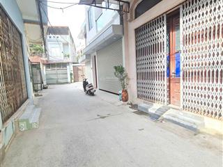 Chủ cần bán gấp trong tuần , lô đất thổ cư đại phúc , làn 2 trần hưng đạo . ngõ ô tô 7 chỗ .