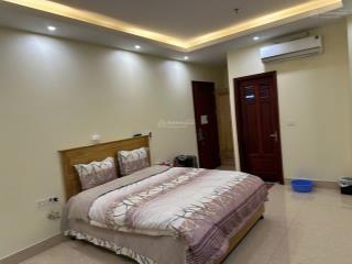 Cần chuyển đổi mô hình kinh doanh muốn nhượng lại khách sạn 7 tầng .lô góc 2 mặt tiền.