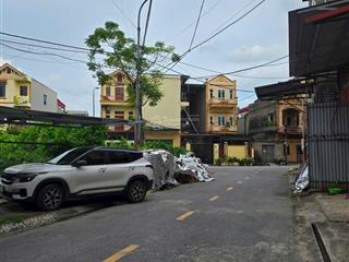 E cần bán lô góc, 2 mặt tiền, làn 2 sứ long phương. hạp lĩnh, t.p bắc ninh. ôtô vào được đất .