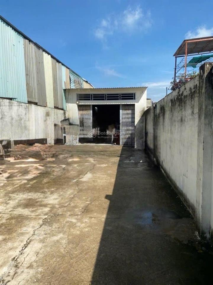 Hóc môn  mặt tiền kinh doanh đỉnh  ngang 5m  nở hậu tài lộc  262m2  sổ hồng riêng .