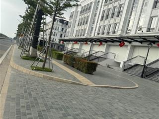 Bán nhà mặt phố quận bắc từ liêm nằm trên mặt đường rộng 60,5m, giá chỉ 2x tỷ