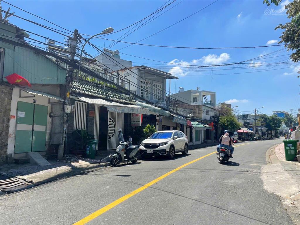 Kẹt bank! bán dãy trọ 50p mặt tiền đường plb. thu nhập 100tr/tháng dt 600m2 cực rẻ 60tr/m2