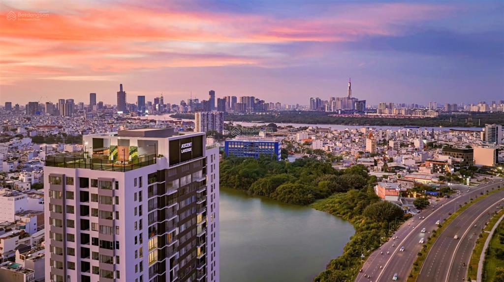 Căn hộ góc 3pn  137m2 view hồ đẹp toàn cảnh quận 1 và landmark giá 8,3 tỷ