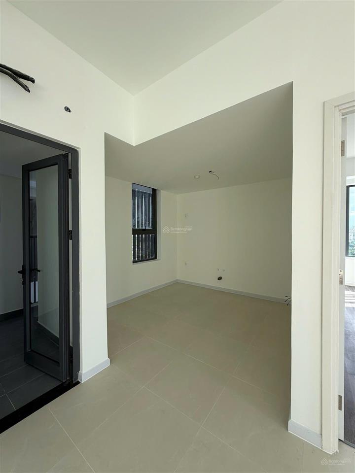 Căn hộ góc 3pn  137m2 view hồ đẹp toàn cảnh quận 1 và landmark giá 8,3 tỷ