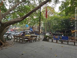 Chính chủ bán căn hộ chung cư trung hòa nhân chính hoàng đạo thúy 70.3m² giá 5.6 tỷ có giảm nhiều