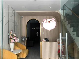 Building mini mặt tiền ngay trường sơn, p15, quận 10  5 tầng, thang máy, giá rẻ 43 triệu