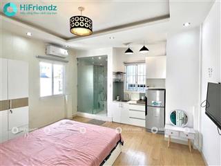 Nằm tại vị trí sát cầu nguyễn văn cừ lại có một căn studio full nội thất với giá vô cùng hạt dẻ