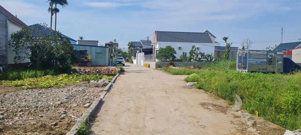 Đón ga đường sắt bán lô đất đẹp tại minh tân. kiến thụy diện tích 80m2 ( ngang 4,47m vuô