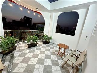 Siêu phẩm nhà mới ngay ngã tư hàng xanh