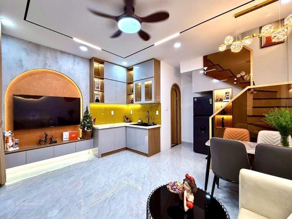 Siêu phẩm hàng xanh  sát hxt  3 tầng  nhỉnh 5đ