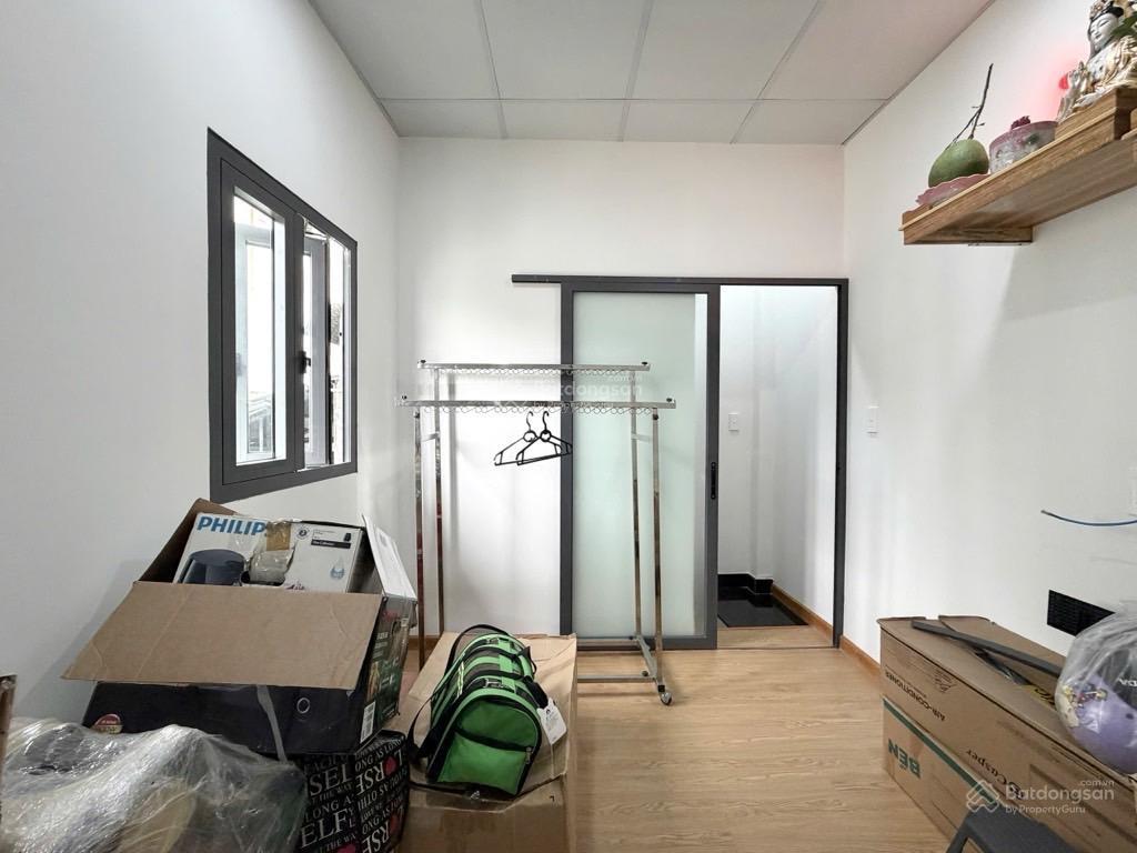 Sát vách q. 1  cầu đbp  4 tầng  nhỉnh 4tỷđ