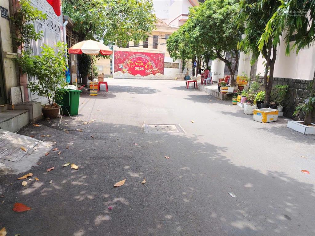 Cần tiền bán gấp lô đất hxh 7m nguyễn văn thương q.bình thạnh dt7x20m 137m2 giá chỉ 15 tỷ