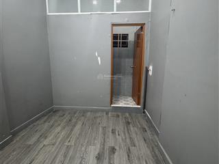Bán nhà quận 62 mặt hẻm thông thoánghoàn công đủkhông quy hoạchgiáp quận 11giá chỉ 3.1 tỷ.