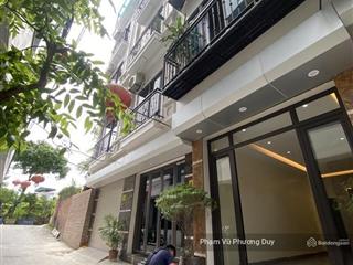 Đỉnh cao. ngô thì sỹ 31.6m2 x 5 tầng, 9,8 tỷ, thang máy, ôtô đỗ, full nội thất chủ đi để lại cả dép