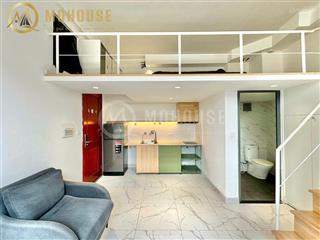 Căn hộ duplex tone trắng đơn giản hiện đại  đầy đủ tiện nghi  có sân sau & bể ngâm ít chi phí