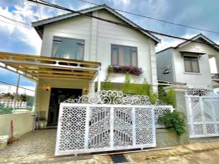 Gấp!cho thuê villa nguyên căn ngay tt đà lạt, gần hồ xuân hương, ô tô tận cửa, full nội thất, 16tr5