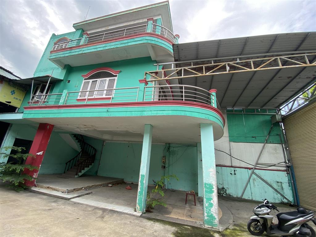 Bán nhà mặt tiền 81 lê thị hà, tân xuân, hóc môn, dt 12x42m, dtcn 489,6m2, 3 tầng, shr, giá 44 tỷ