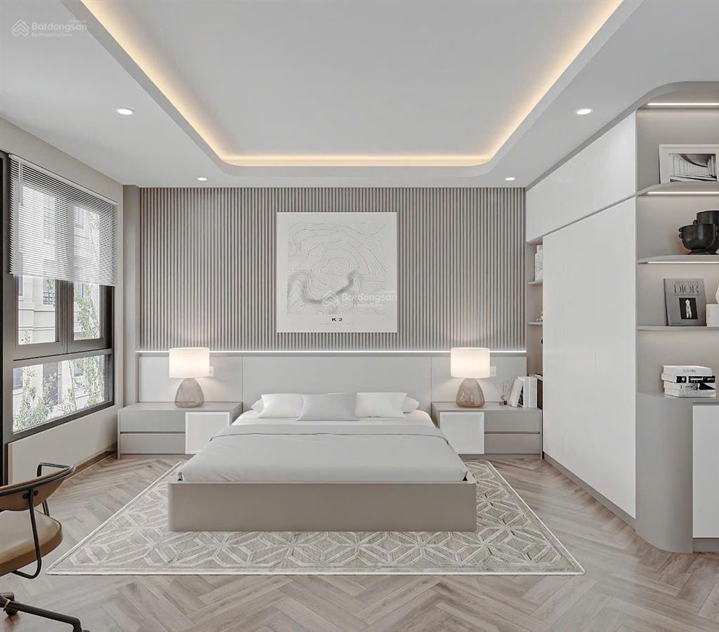 Chính chủ bán nhà ngõ 63 phố cổ linh  thạch bàn quận long biên. nhà lô góc ô tô cất trong nhà