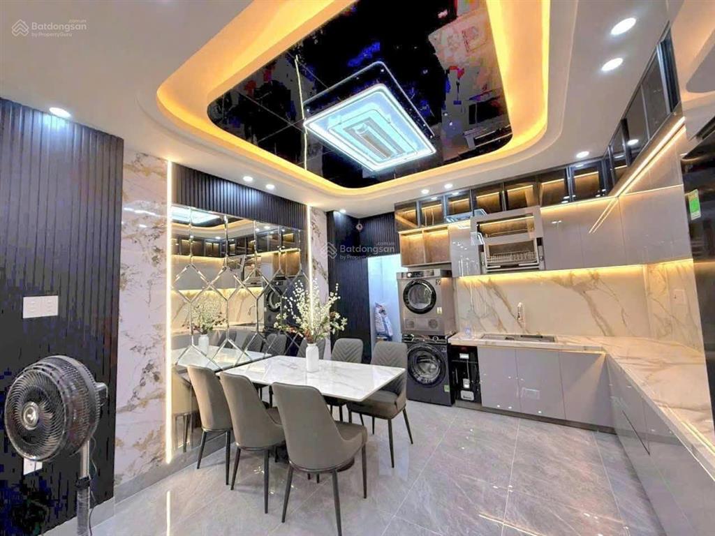 #nhàxehơingủtrongnhà  đẹp lung linh  hẽm thông  giáp quận 7