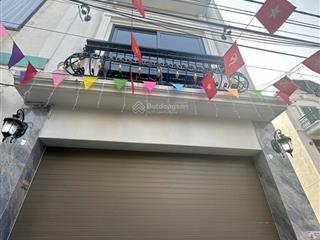 Bán nhà 4 tầng mới  giang xá, gần ngã tư trôi  canh. ubnd huyện hoài đức 40m2 giá chỉ 4,5 tỷ