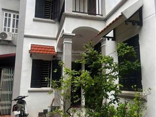 Bán nhà 4 tầng liên hà đan phượng ôtô đỗ cửa diện tích 120m rộng rãi, ở ngay.