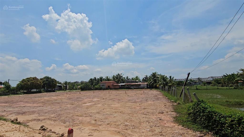 Bán lô 2 mặt tiền 220m2 cực gần bệnh viện xuyên á, trường thpt hậu nghĩa giá nhỉnh 4 tỷ