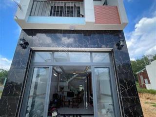 Bán nhà riêng 2 tỷ, 101m2, ở xã tân kiên, bình chánh, hcm đẹp xuất sắc